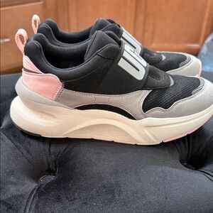 UGG Athletic Shoes in Black, gray and pink